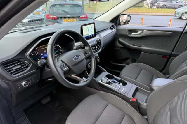 Ford Kuga (2021) thumbnail 14