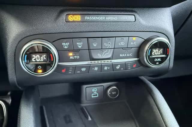 Ford Kuga (2021) thumbnail 17