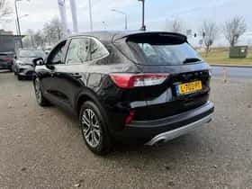 Ford Kuga (2021) thumbnail 4