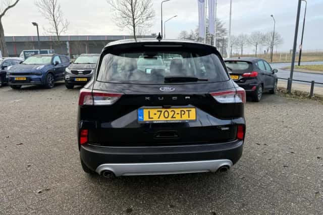 Ford Kuga (2021) thumbnail 8