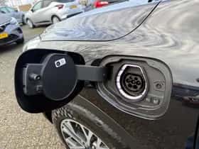 Ford Kuga (2021) thumbnail 9