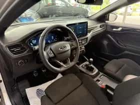 Ford Focus (2024) thumbnail 10