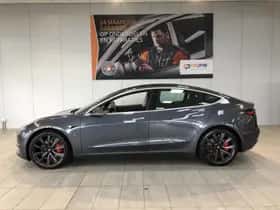 Tesla Model 3 (2019) thumbnail 2