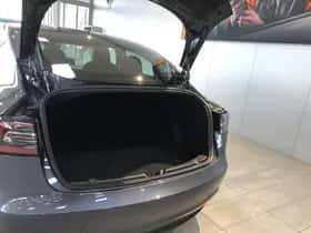 Tesla Model 3 (2019) thumbnail 19