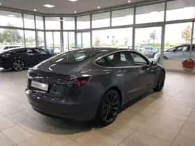 Tesla Model 3 (2019) thumbnail 3