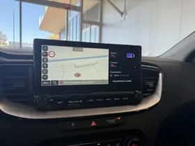 Kia XCeed (2020) thumbnail 16