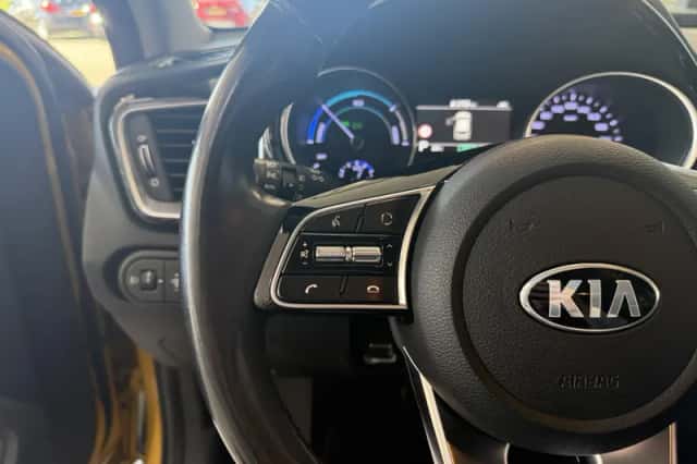 Kia XCeed (2020) thumbnail 20