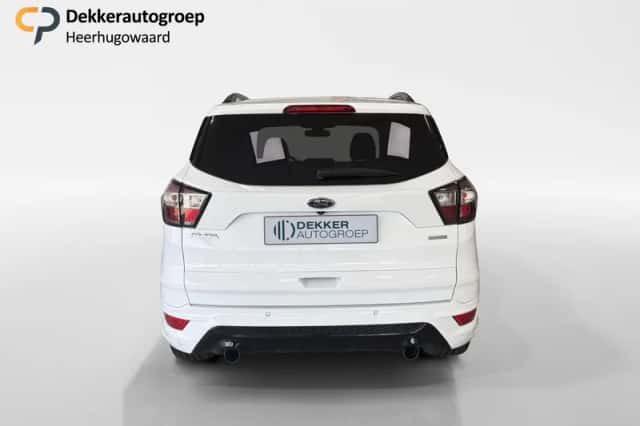 Ford Kuga (2017) thumbnail 4