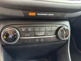 Ford Fiesta (2023) thumbnail 8
