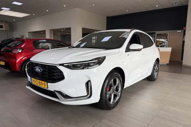 Ford Kuga (2025) thumbnail 2