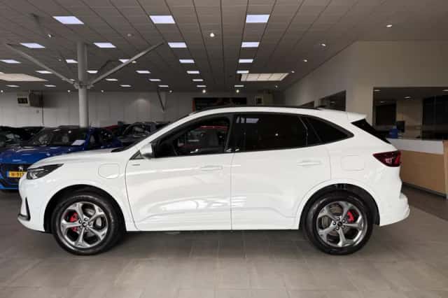 Ford Kuga (2025) thumbnail 3
