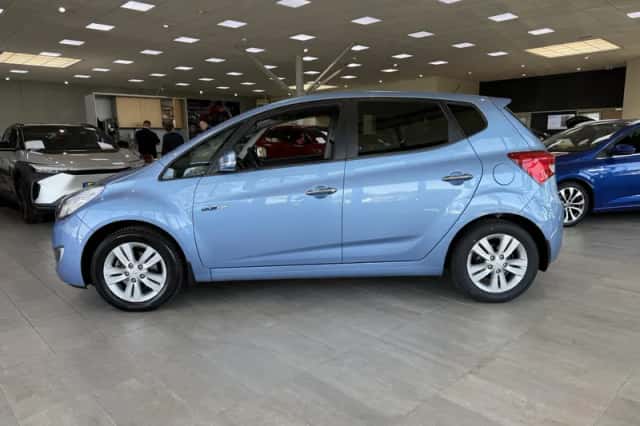 Hyundai ix20 (2012) thumbnail 3