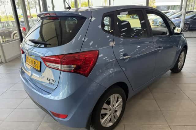 Hyundai ix20 (2012) thumbnail 6