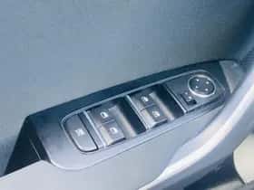 Kia Ceed Sportswagon (2023) thumbnail 11