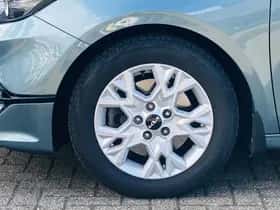 Kia Ceed Sportswagon (2023) thumbnail 6