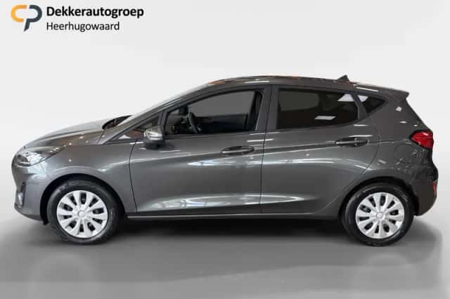 Ford Fiesta (2022) thumbnail 2