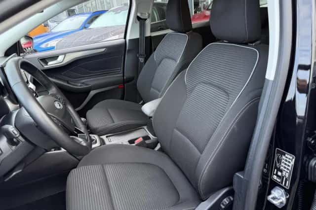 Ford Focus (2023) thumbnail 13