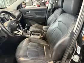 Kia Sportage (2012) thumbnail 12