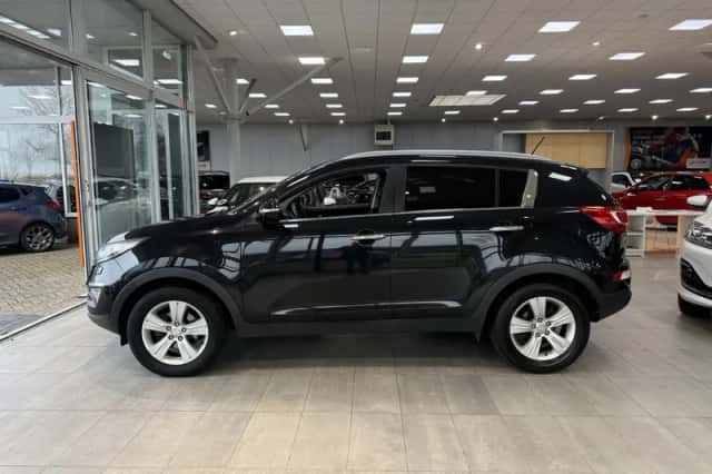 Kia Sportage (2012) thumbnail 3