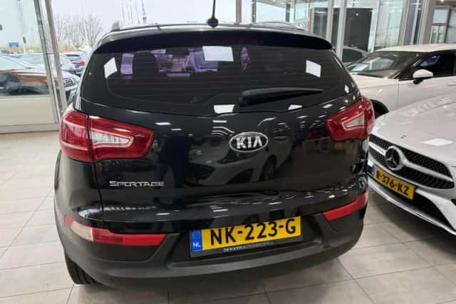 Kia Sportage (2012) thumbnail 5