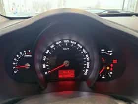 Kia Sportage (2012) thumbnail 10