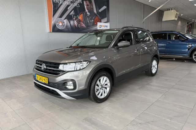 Volkswagen T-Cross (2021) thumbnail 2
