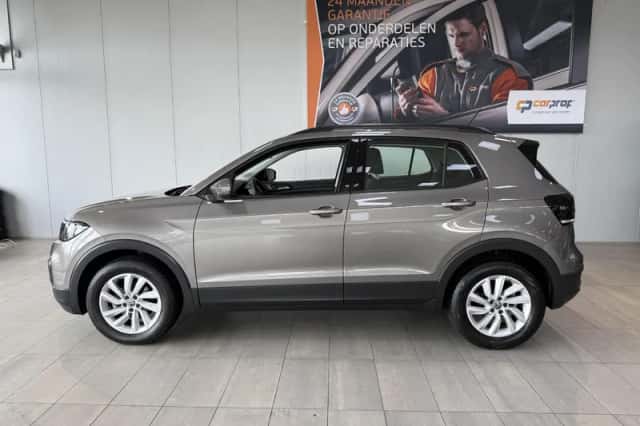 Volkswagen T-Cross (2021) thumbnail 3