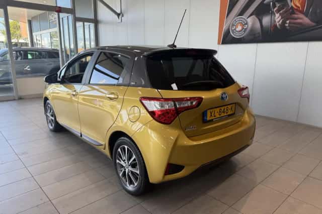 Toyota Yaris (2019) thumbnail 4