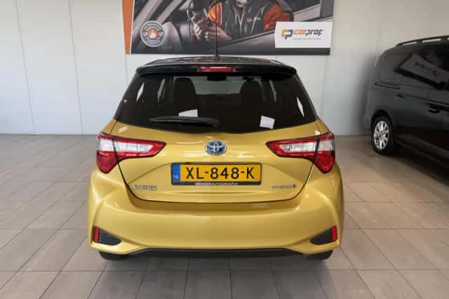 Toyota Yaris (2019) thumbnail 5