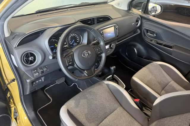 Toyota Yaris (2019) thumbnail 6