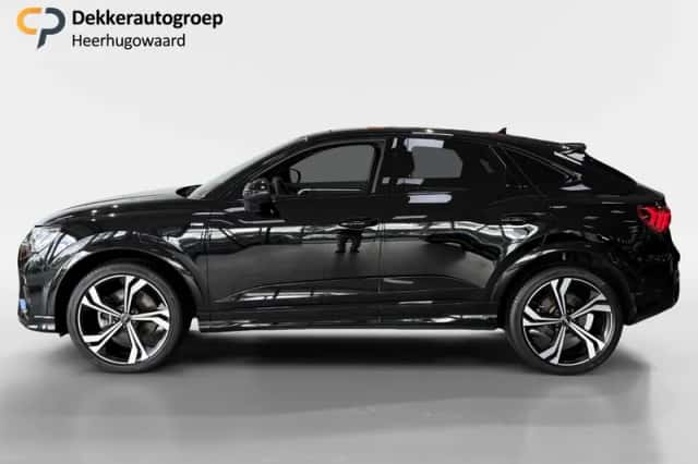 Audi Q3 (2019) thumbnail 2