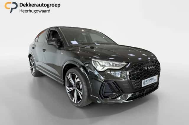 Audi Q3 (2019) thumbnail 5