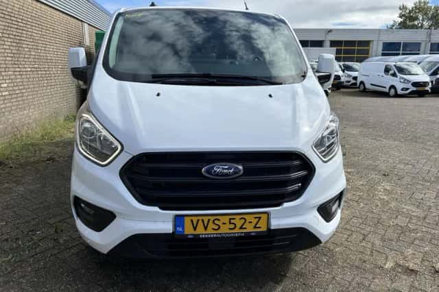 Ford Transit Custom (2023) thumbnail 9
