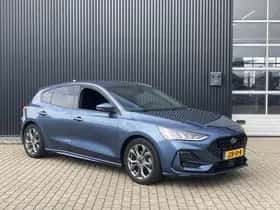 Ford Focus (2023) thumbnail 3