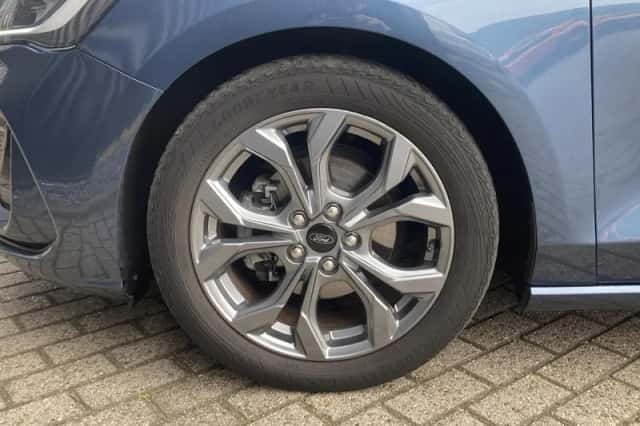 Ford Focus (2023) thumbnail 23