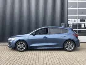 Ford Focus (2023) thumbnail 4
