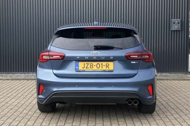 Ford Focus (2023) thumbnail 7