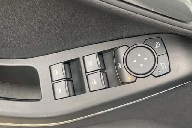 Ford Fiesta (2024) thumbnail 16