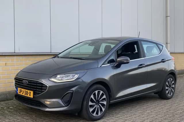 Ford Fiesta (2024) thumbnail 3