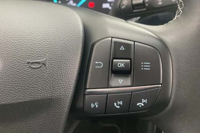 Ford Fiesta (2024) thumbnail 32