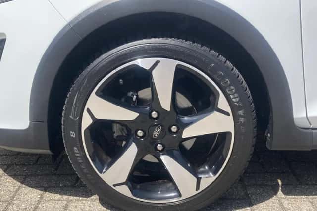 Ford Fiesta (2020) thumbnail 6