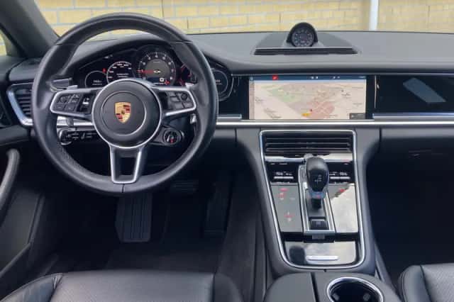 Porsche Panamera (2018) thumbnail 14