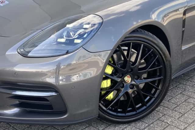 Porsche Panamera (2018) thumbnail 3