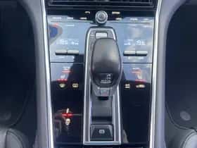 Porsche Panamera (2018) thumbnail 27
