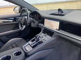 Porsche Panamera (2018) thumbnail 30