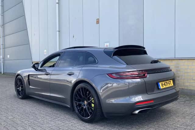 Porsche Panamera (2018) thumbnail 35