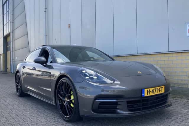 Porsche Panamera (2018) thumbnail 5