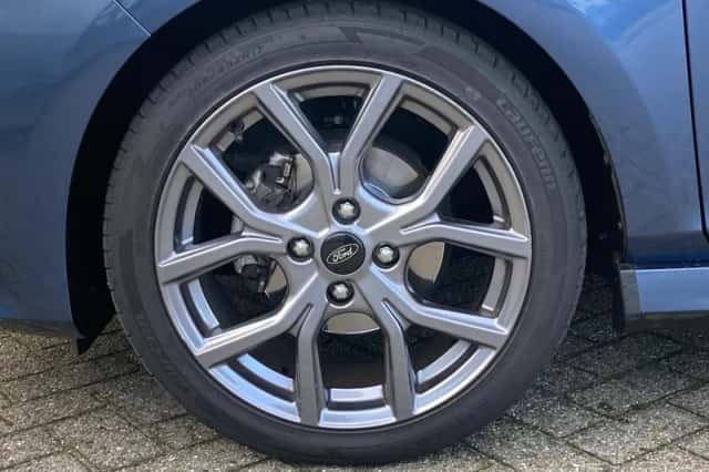 Ford Fiesta (2023) thumbnail 12