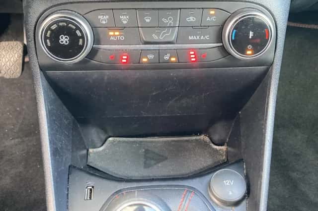 Ford Fiesta (2023) thumbnail 21