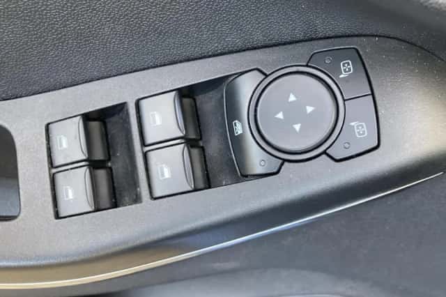 Ford Fiesta (2023) thumbnail 25